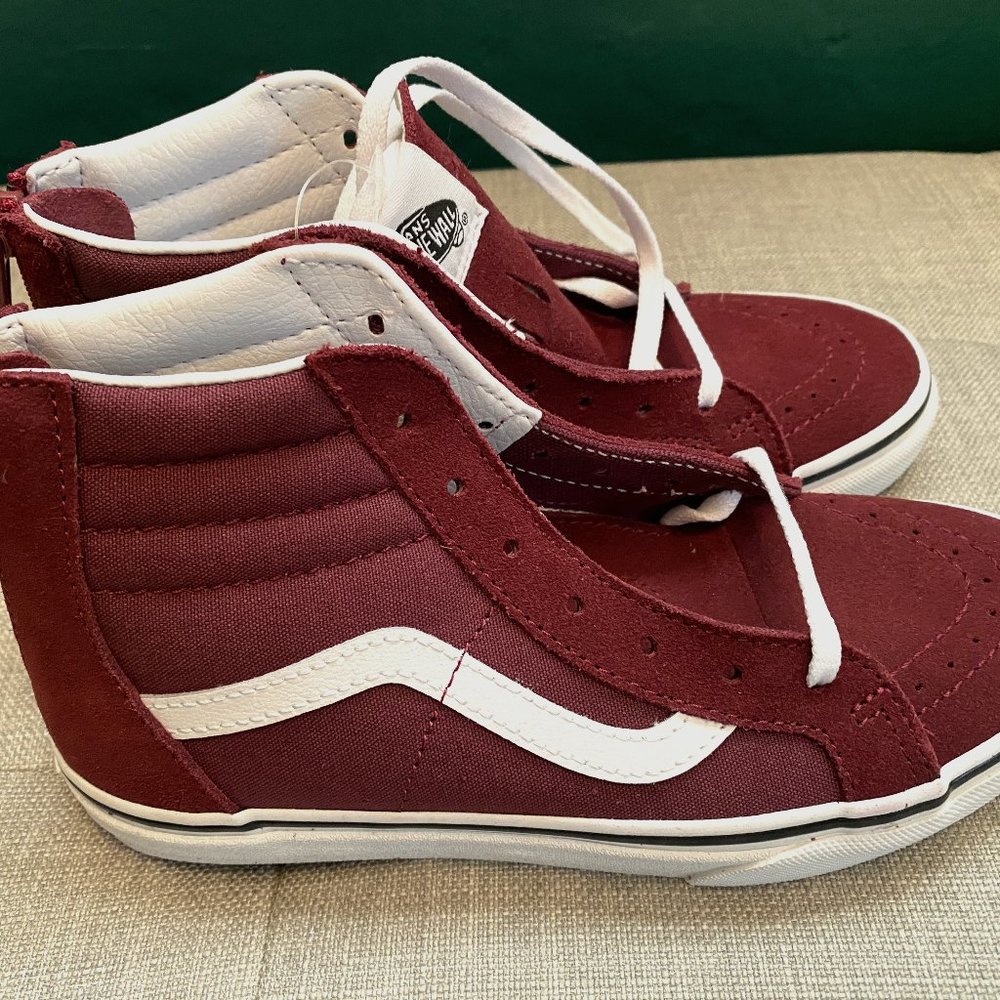 Vans SK8 Hi Zip Size 3.0 - Never Worn